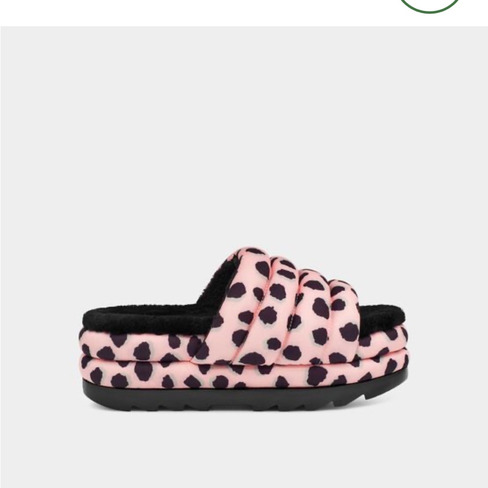 SOLD Xposted UGG Maxi Slides Cheetah print Sz 11